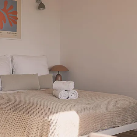 2homerent Brzozowa 10 Minutes From Airport アパート ビィドゴシュチュ